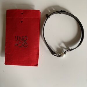 UNO de 50 Black Leather Pearl Bracelet